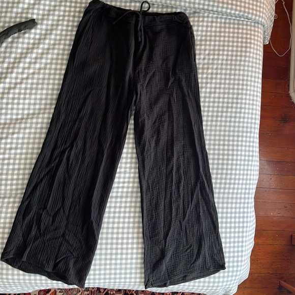 Black cotton gauze long wide leg crinkle cotton pant - Picture 2 of 6